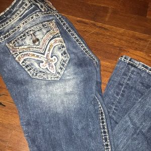 Rock revival straight cut jeans